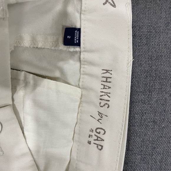 Gap shorts - Picture 2 of 3